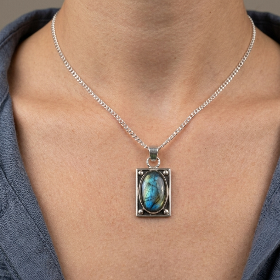 Sterling Silver Blue Flash Labradorite Pendant — Hero photograph